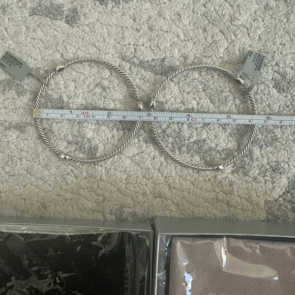 David Yurman Cable Bangle w/ Diamonds - Picture 12 of 15